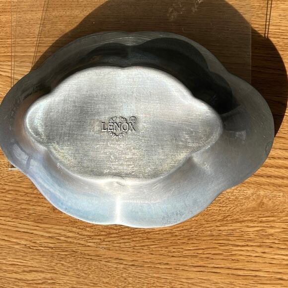 Vintage Lenox Embossed Butterfly Meadow 9” server plate dish - Picture 5 of 5